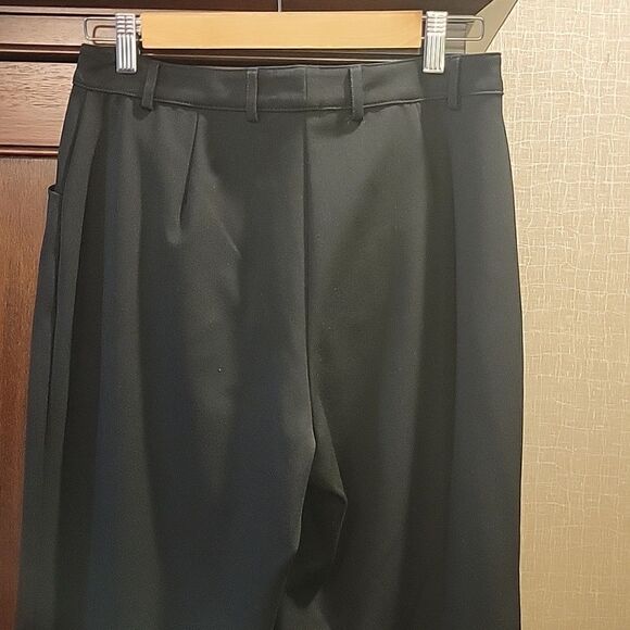 St. John Sport Straight Leg Pants - Picture 6 of 16